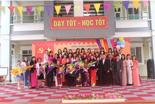 Trường Tiểu học Thanh Am từng bừng tổ chức lễ kỉ niệm 35 năm ngày nhà giáo Việt Nam 20/11/2017
